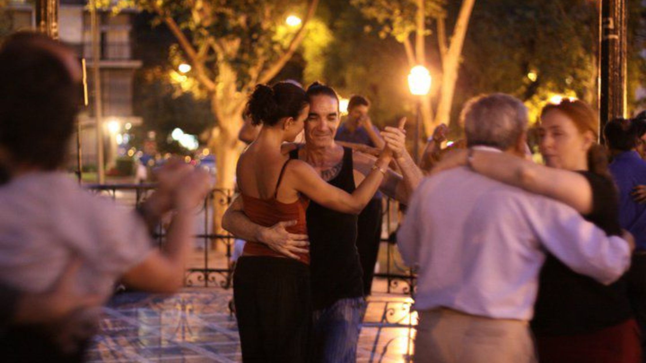 Don't be shy and join us in dancing tango at the Glorieta de Barrancas de Belgrano