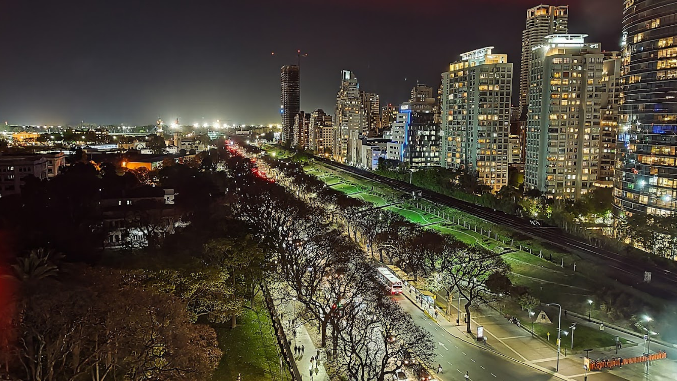 Enjoy the Palermo neighborhood from the 11th floor.