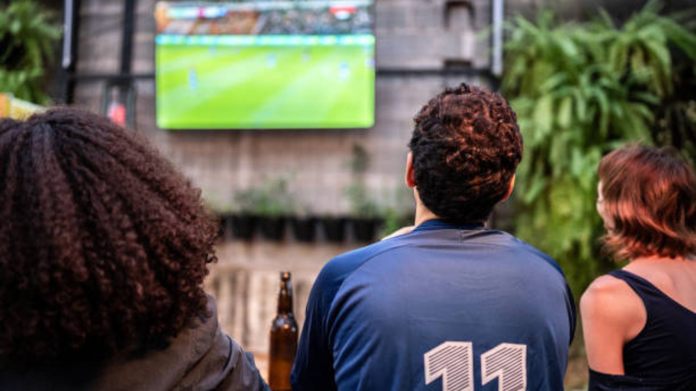 Football matches in Argentina are a way to get together with friends to cheer on your favourite team.