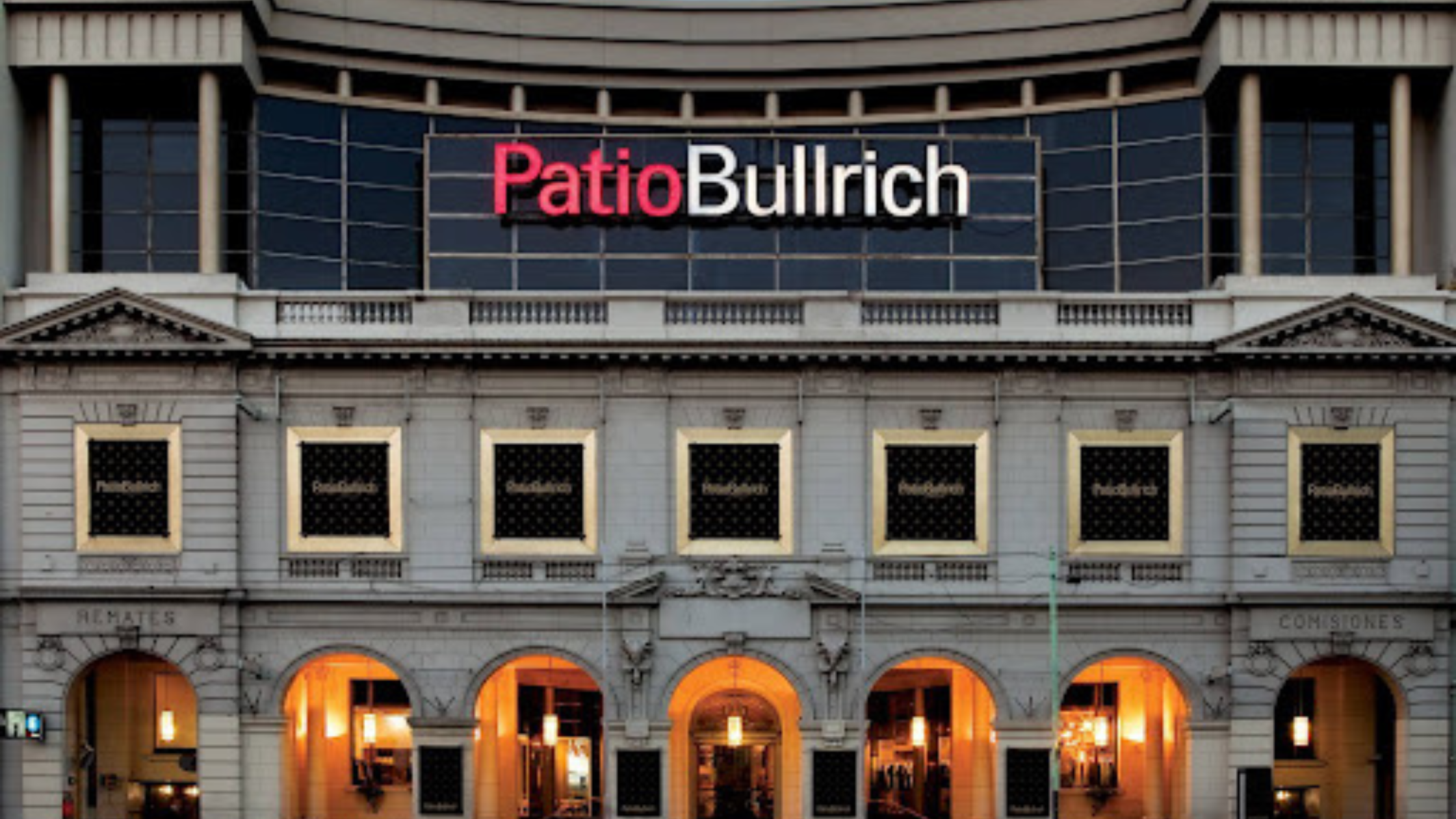 In the middle of the most acclaimed neighborhood in Buenos Aires, visit the Patio Bullrich shopping center