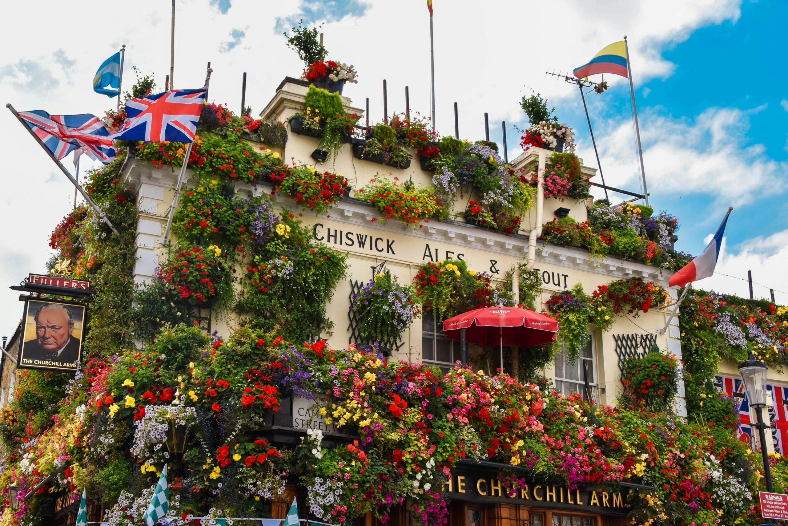 The 18 Best Pubs in London for Food: A Culinary Tour Across the City