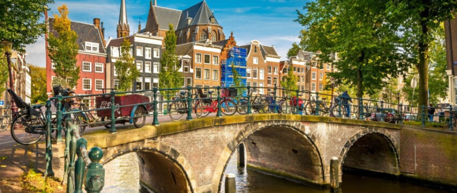 Best Walking Food Tour in Amsterdam