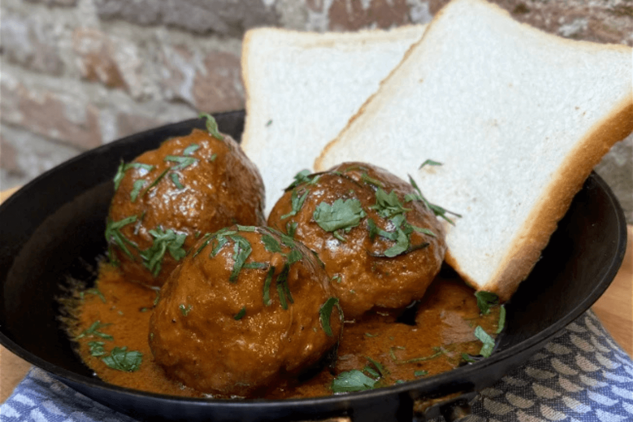 Minced beef and bread